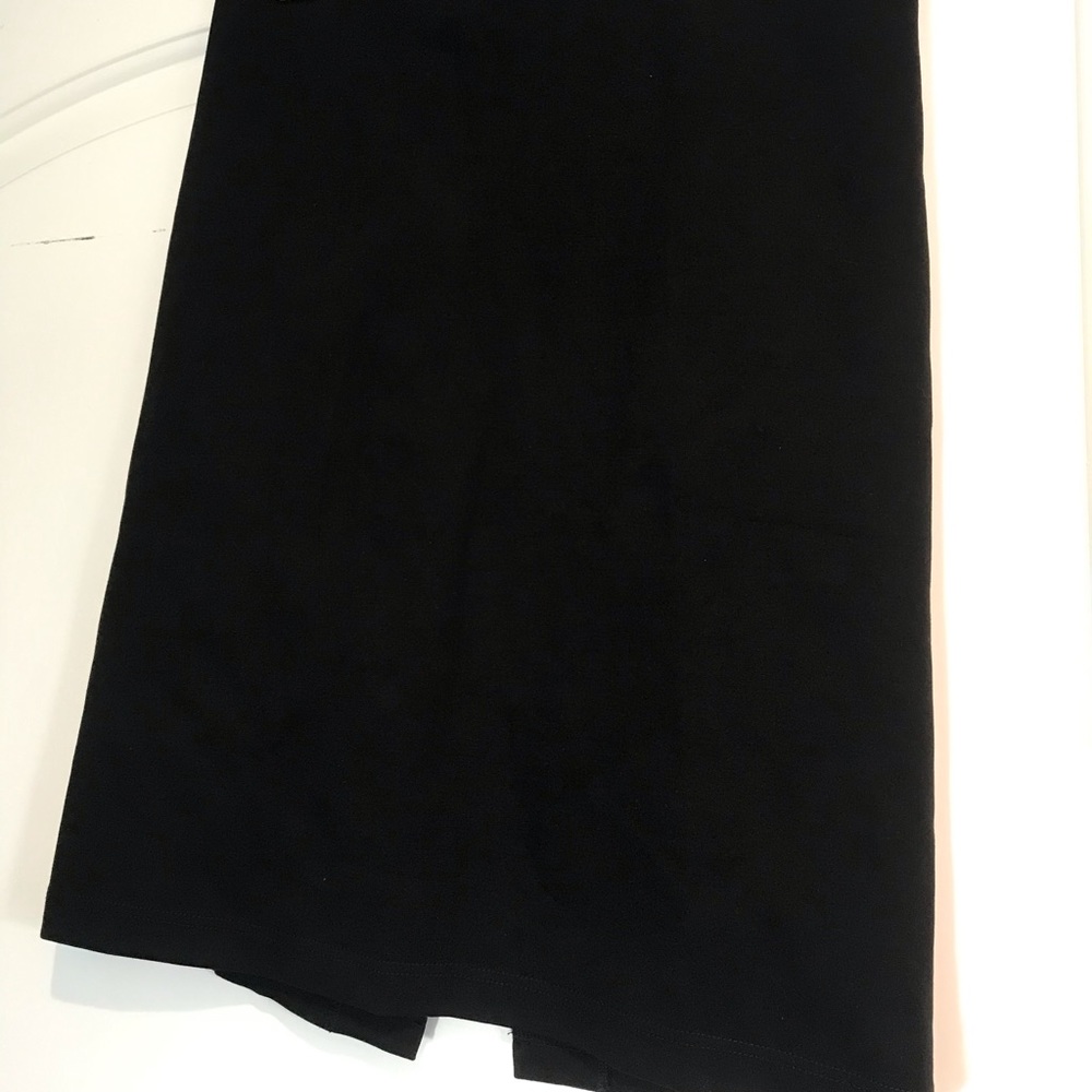 Black pencil skirt